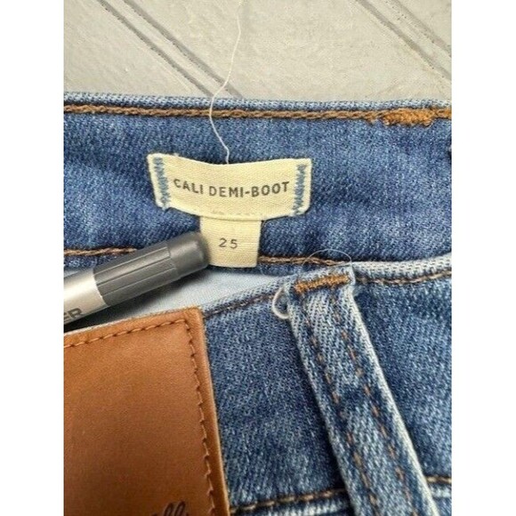 Madewell Size 25 Womens Jeans Cali Demi Boot Mid Rise Stretch Med Wash - Picture 2 of 6